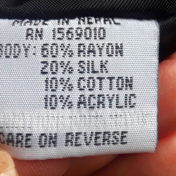 Yak Magic red Napal unique jacket - Picture 7 of 8